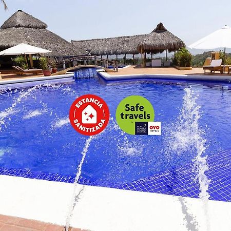 Hotel Plaza Tucanes Manzanillo Exterior photo