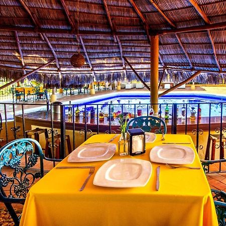 Hotel Plaza Tucanes Manzanillo Exterior photo