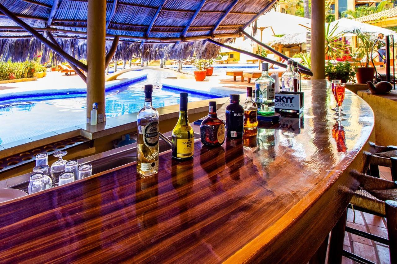 Hotel Plaza Tucanes Manzanillo Exterior photo