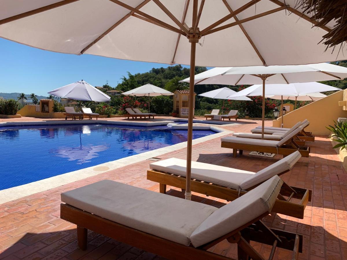 Hotel Plaza Tucanes Manzanillo Exterior photo